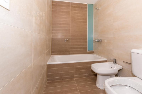 Roosevelt, Dormitorio, Baño, A Estrenar, Piso Alto! Unidad Sin Garage