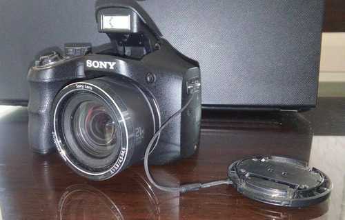 Câmera Cyber Shot Dsc H100