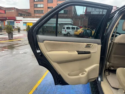 Toyota Fortuner Srv 3.0cc 4x4 Diesel Mt