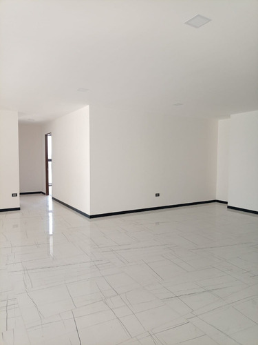 Imagen 9 de 25 de Departamento En Venta En Querétaro
