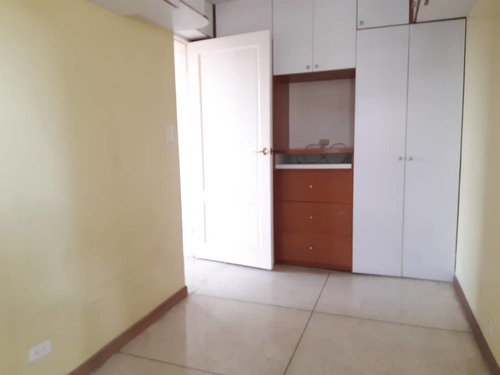 Imagen 10 de 18 de Vendo Apto 106m2 3h/2b/1p Colinas De Bello Monte 7721