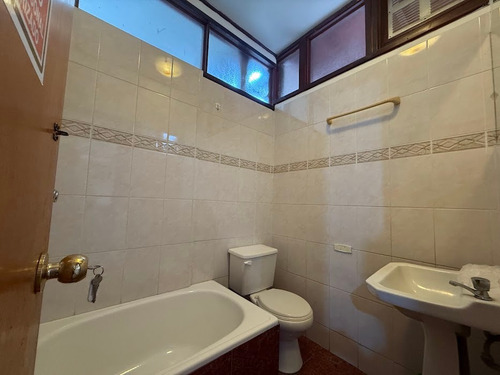Hostal En Venta , Inversiòn Rentable Desde El Primer Mes