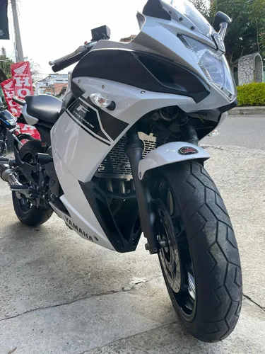 Yamaha Xj6f