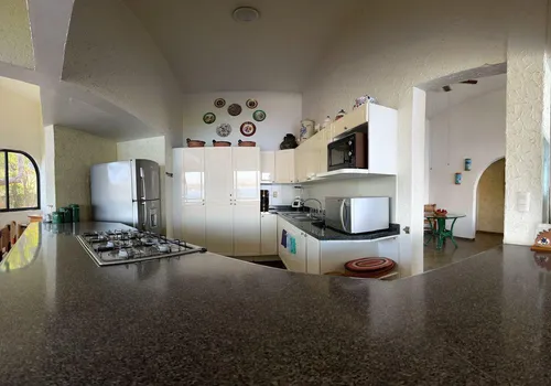 Casa En Venta En Teques Frente Al Lago