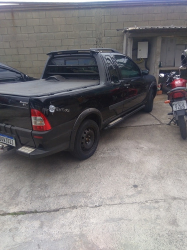 Imagem 8 de 8 de Fiat Strada 2006 1.8 Adventure Ce Flex 2p