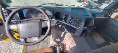 Imagem 18 de 18 de Volvo Fm370 Trucado