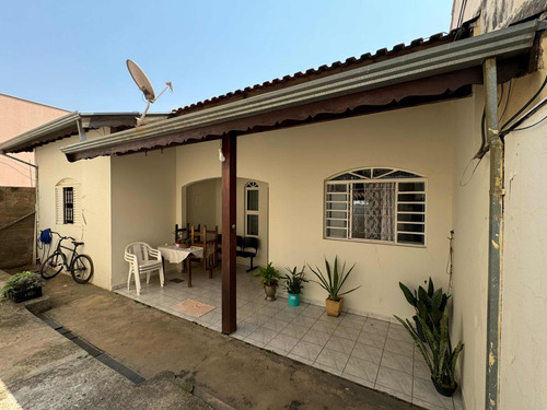 Sobrado Comercial E Residencial A Venda Em Valinhos