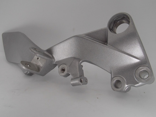 Soporte Reposapie Delantero Derecho Duke 200/390 Original