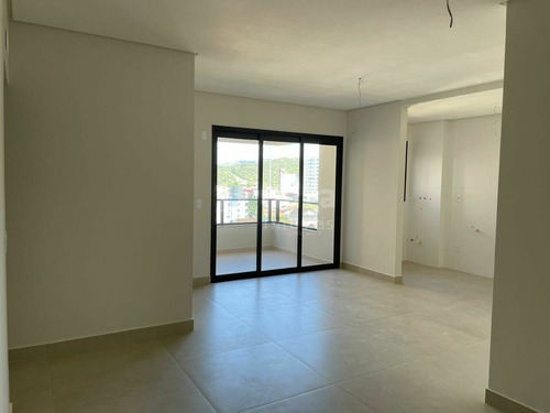 Imagem 8 de 19 de Apartamento À Venda No Bairro Gravatá - Navegantes/sc - 1554