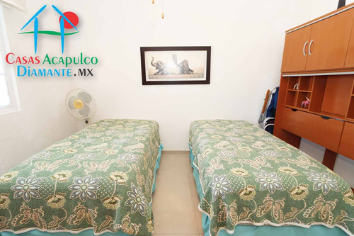 Cad Diamante Lakes Rubí 322. Terraza Con Sombra Y Vista A Las Áreas Comunes