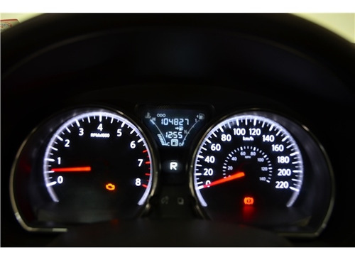 Imagem 13 de 14 de Nissan Versa 1.6 16v Flexstart Sl 4p Xtronic