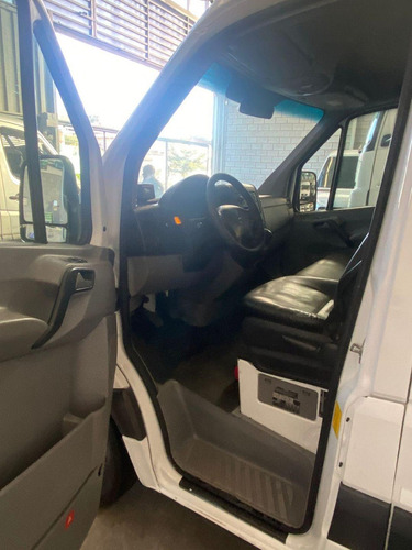 Imagem 9 de 12 de Mercedes-benz Sprinter Van 2017 2.2 Cdi 415 Teto Baixo 5p