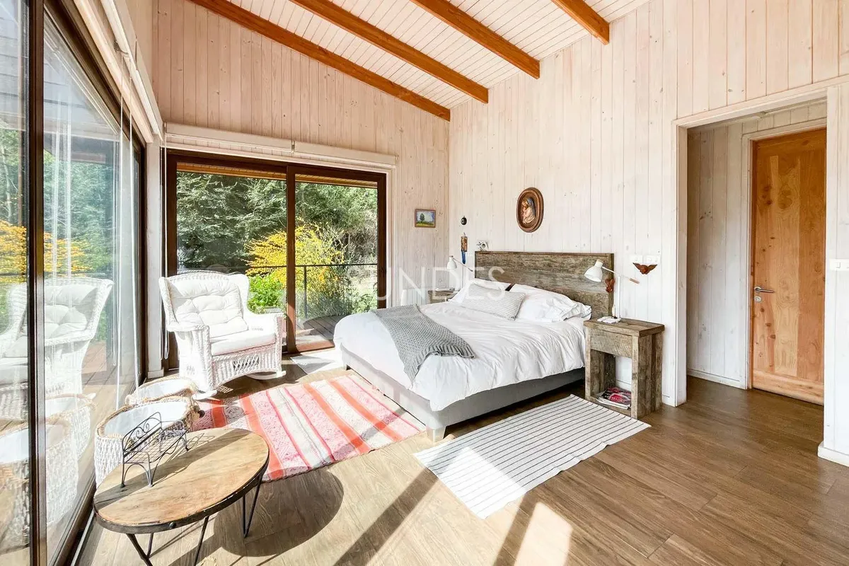 Imagen 5 de 27 de Casa Contemporánea En Lago Calafquén