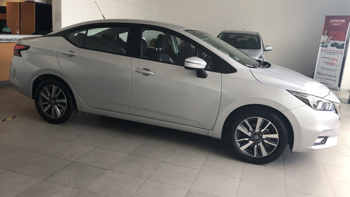 Imagen 13 de 15 de Nissan Versa 4 Puertas