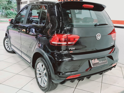 Imagem 3 de 12 de Vw Fox Pepper 1.6 Msi Imotion Completo