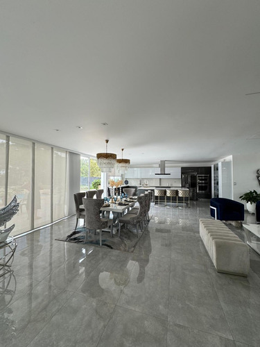 Venta Espectacular Y Lujosa Casa En Rozo
