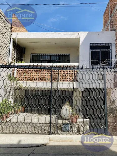 Casa En Venta Cerca De La T1 Y Parque Hidalgo Col. San Antonio León Gto