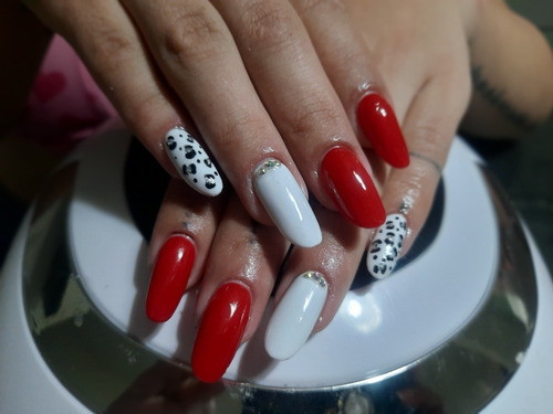 Imagen 3 de 5 de Uñas Acrilicas Adomicilio