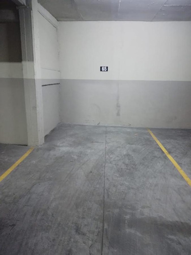 Venta De 4 Espaciosas Cocheras Fijas Y Cubiertas. Excelente Ubicación