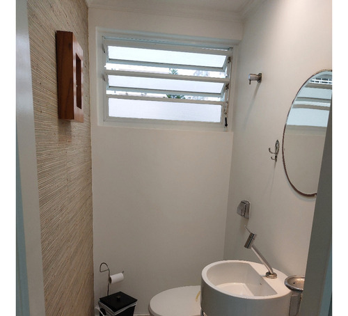 Confortável, Iluminado E Excelente Apartamento Na Praia De Pitangueiras, No Guarujá, 50 Metros Do Mar.