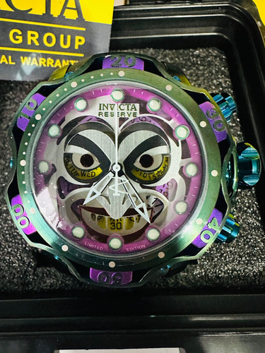 Reloj Invicta Edición Joker Dc Fullset Para Hombre Negro Verde Oscuro Morado/blanco