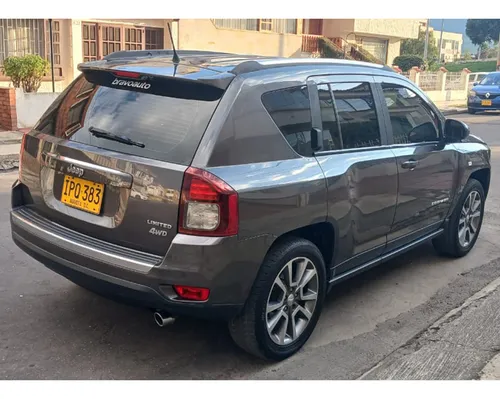 Jeep Compass Limited 2.4cc AT AA 4X4