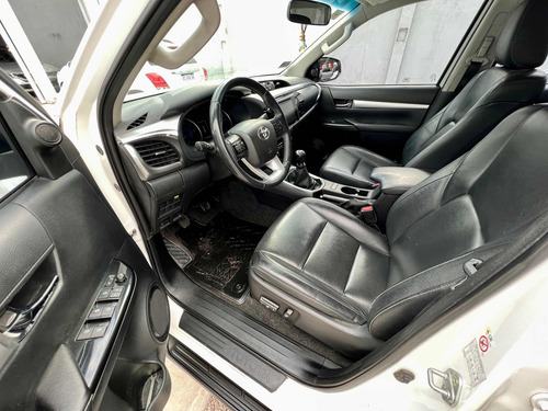 Toyota Hilux 2.8 Cd Srv Pack 177cv 4x2