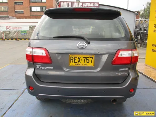Toyota Fortuner Sr5 4x4 2700cc At Aa