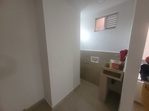 Imagen 3 de 10 de Apto En Arriendo En La América $ 1.450.000
