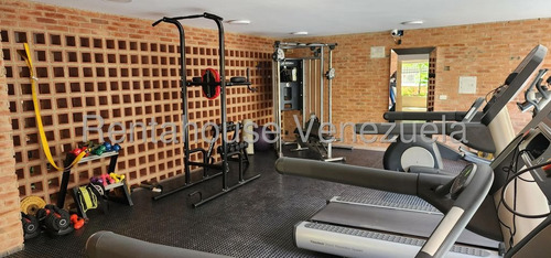 Venta Apartamento Campo Alegre 25-13935 Yg