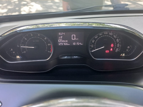 Imagen 13 de 16 de Peugeot 208 Feline 1.6 N Pack Cuir 2014