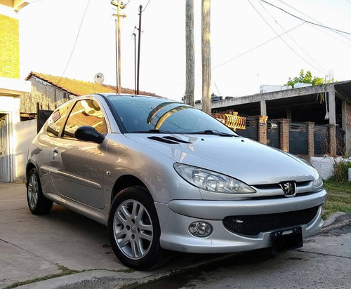Imagen 1 de 8 de Peugeot 206 2007 1.6 Xs