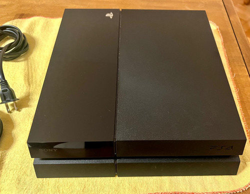 Playstation 4 - 500 Gb Slim Con Control Ps4 Jet Black Negro (Usado)