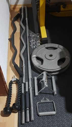 Gym En Casa Con Set De Barras, Mancuernas Y Discos (Usado)