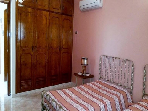 Imagen 8 de 13 de Casa En Venta En Urb. El Parral Valencia Cod: Crc-233