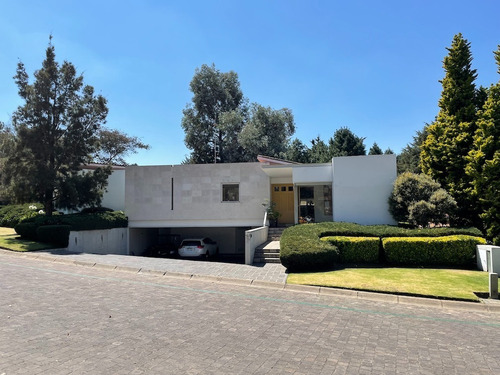 Imagen 1 de 21 de Casa En Venta En Club De Golf Los Encinos En Esquina Sobre Fairway