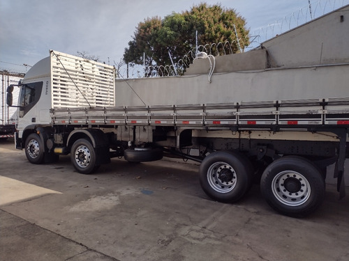 Imagem 3 de 10 de Iveco Tector 240e28s Ano 2013 Bitruck Carroceria