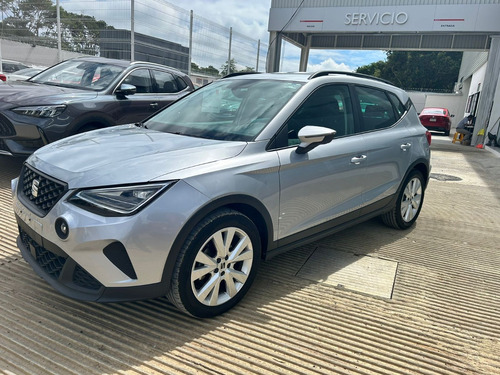 SEAT Arona 1.6 Style Tiptronic