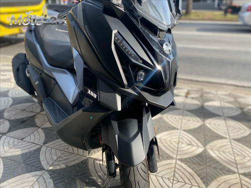 Dafra Cruisym 300