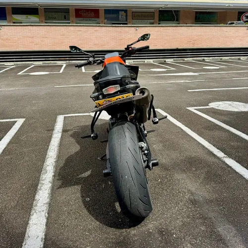 Ktm Duke 890
