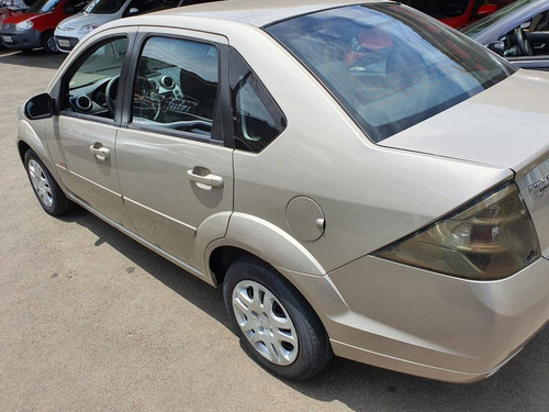 Ford Fiesta 1.6 Mpi Class Sedan 8v Flex 4p Manual 2013