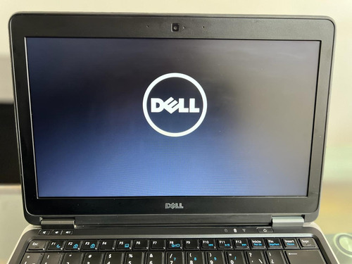 Portátil Dell Latitude E7240 