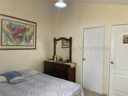 Imagen 11 de 26 de Julio Latouche Vende Casa La Esmeralda 22-21755 Jj35