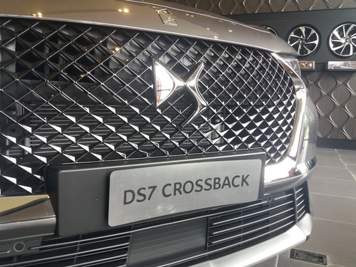 Ds Ds7 Crossback 2.0 Hdi 180 At So Chic