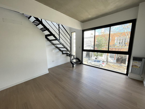 Venta Departamento 2 Amb. Al Fte. En Haedo A Estrenar