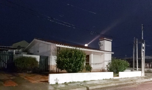 Alquilo Casa En Casco Viejo De La Paloma, Rocha, Uruguay.