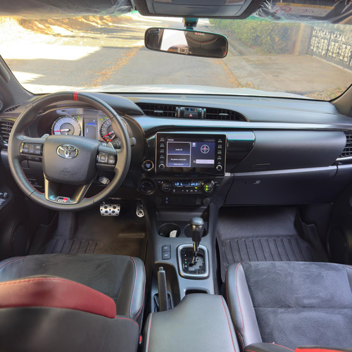 Toyota Hilux Dubai Gr