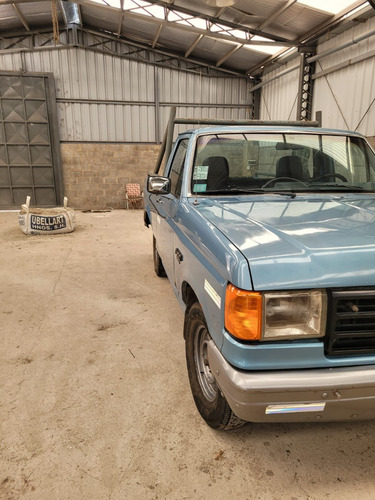 Ford F-100 3.9 Lujo D