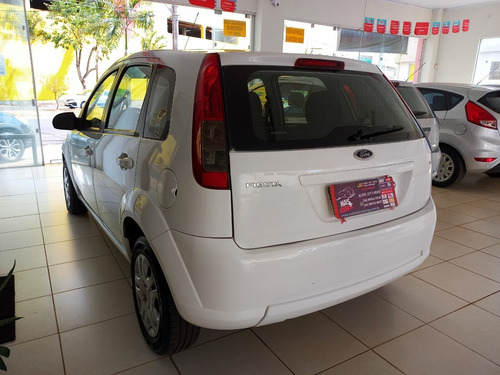 Imagem 4 de 10 de Fiesta Hatch Class 1.6 Flex - 2013 - Completo