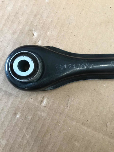 Brazo Suspensión Lateral Trasero Izquierdo Mazda 3 2010-2013 (Usado)